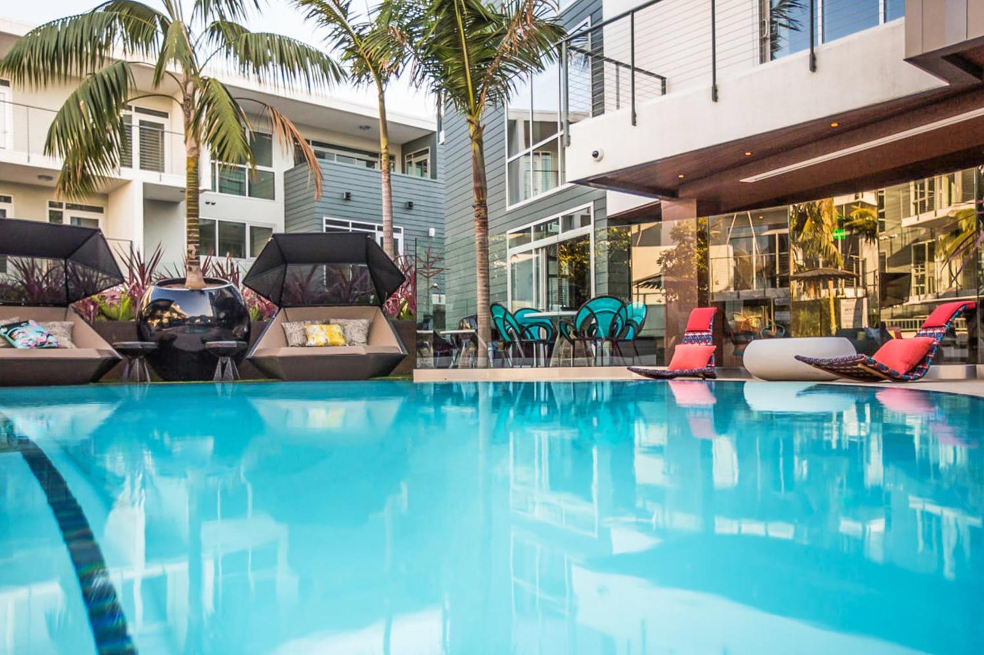 Beverly Grove Chic City Oasis 2 Bedroom Apt With Den 138 Los Angeles Bagian luar foto